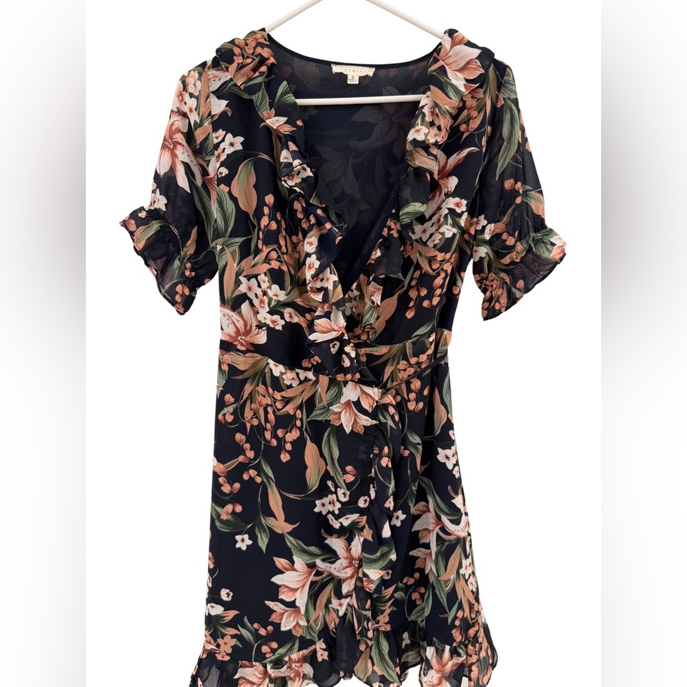 Floral Ruffle Wrap Top